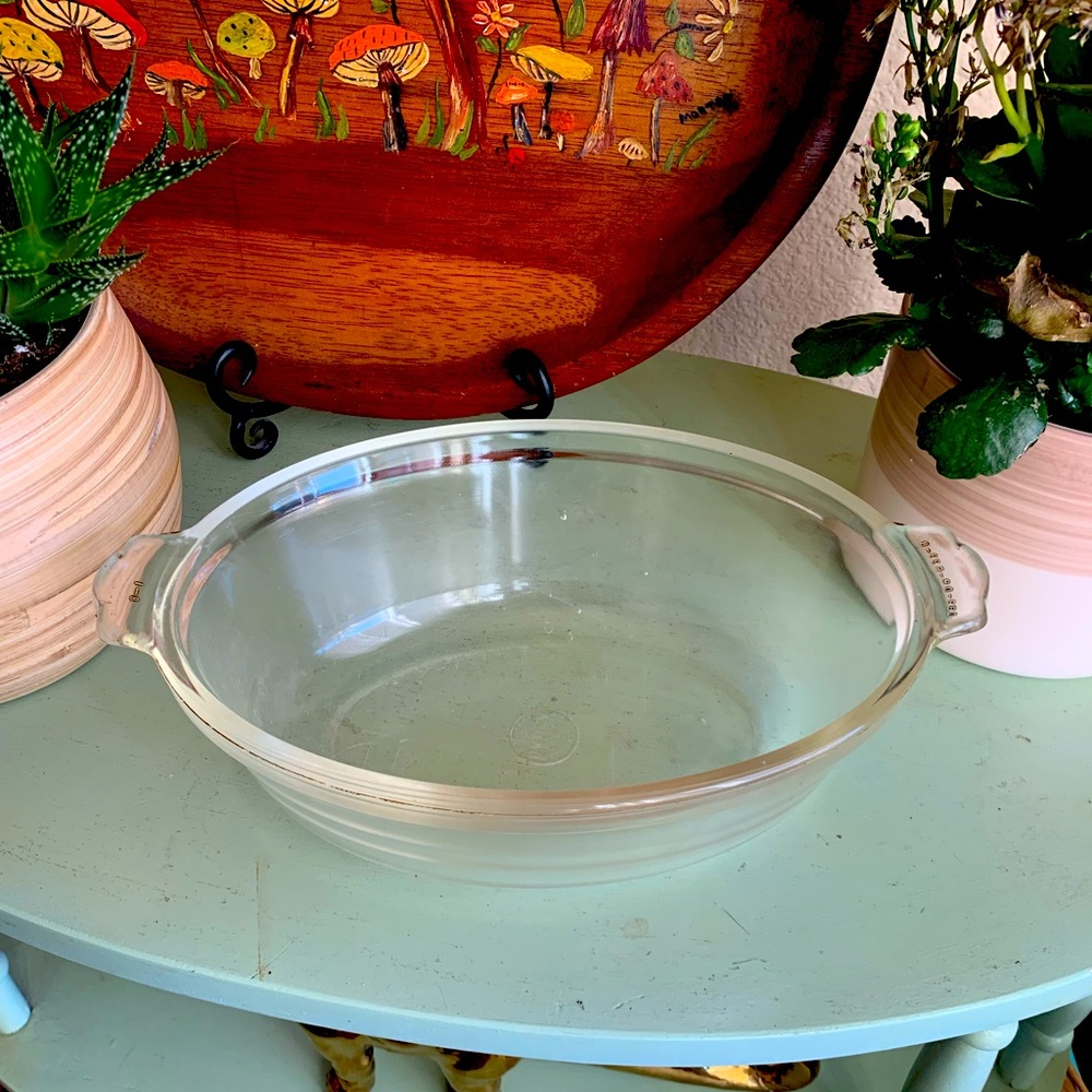 1920’s Pyrex oval Casserole dish